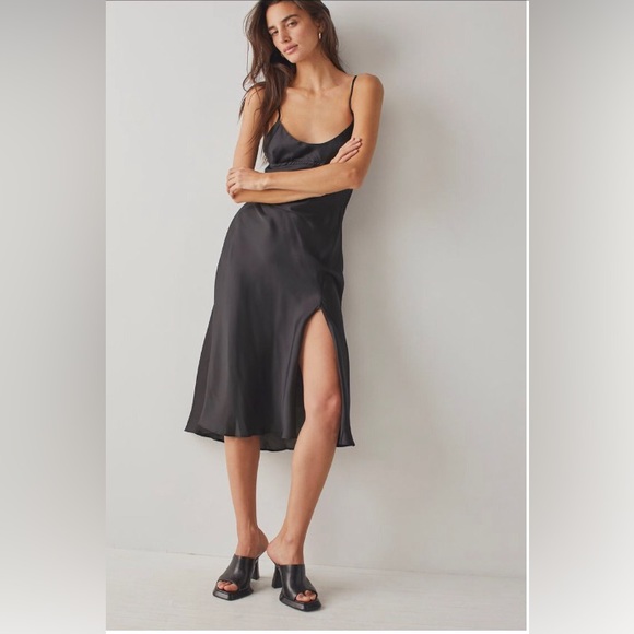 NWT 💫 Right This Way Bias Slip - Picture 3 of 4